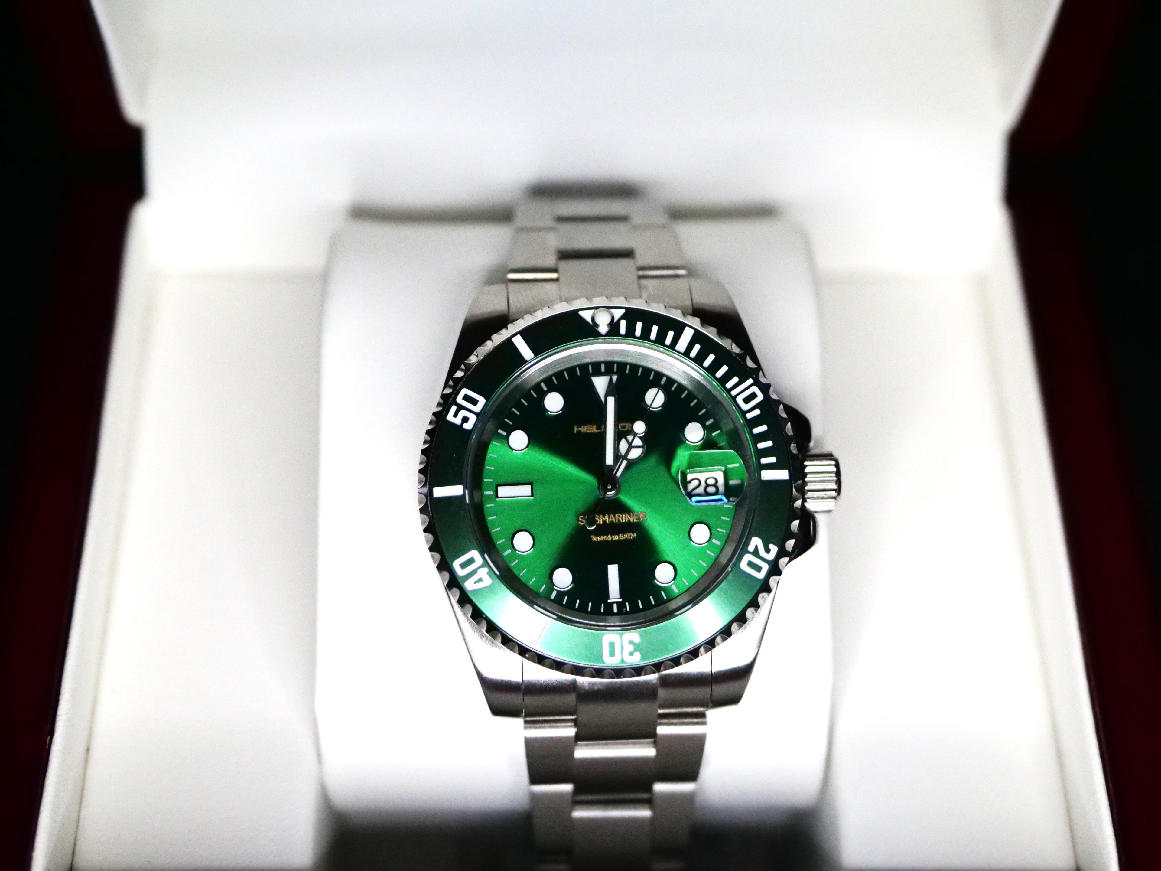 Submariner Hulk – Green Dial Automatic Dive Watch | Seiko movement | Helixon Watches